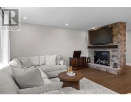 Bathroom - 1908 10th Line, Innisfil, ON L9S3P4 Photo 8