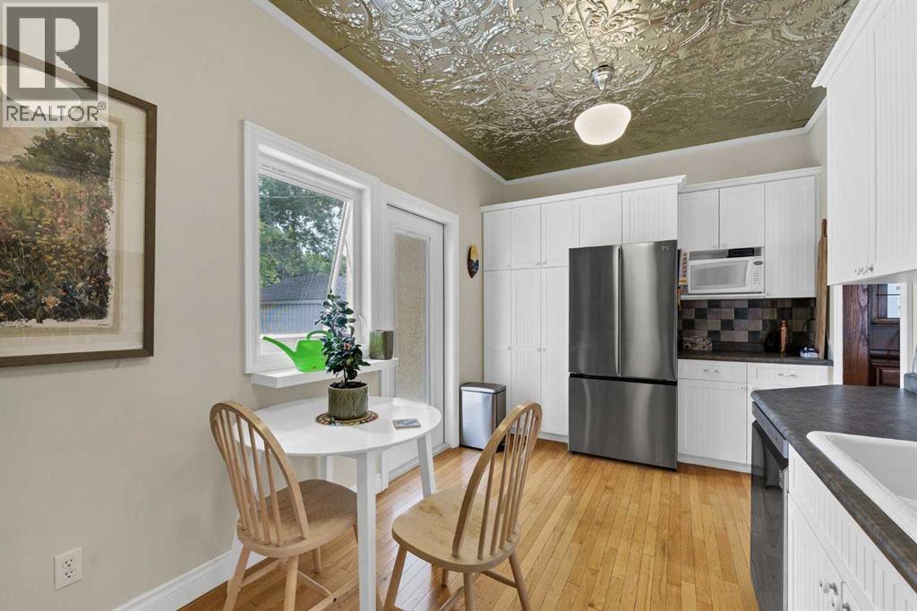 379 5 Street SE - Image 16