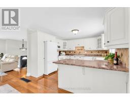 2477 Old Fort Road, Tay, ON L4R4K3 Photo 17