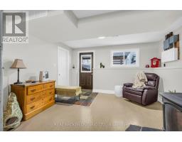 2477 Old Fort Road, Tay, ON L4R4K3 Photo 37