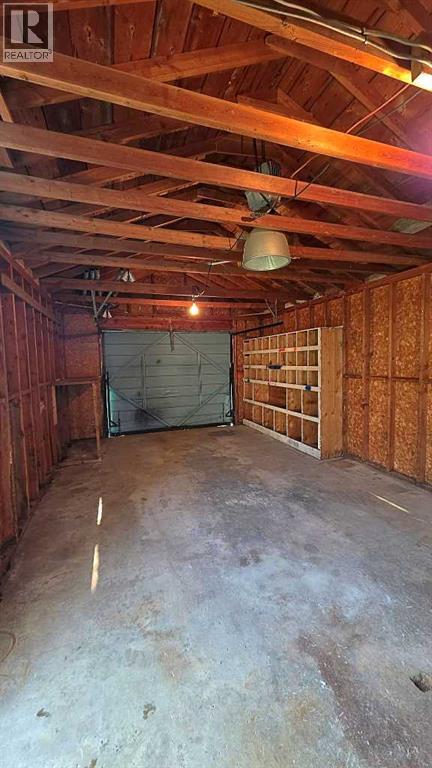 892 Bassett Crescent NW - Image 21