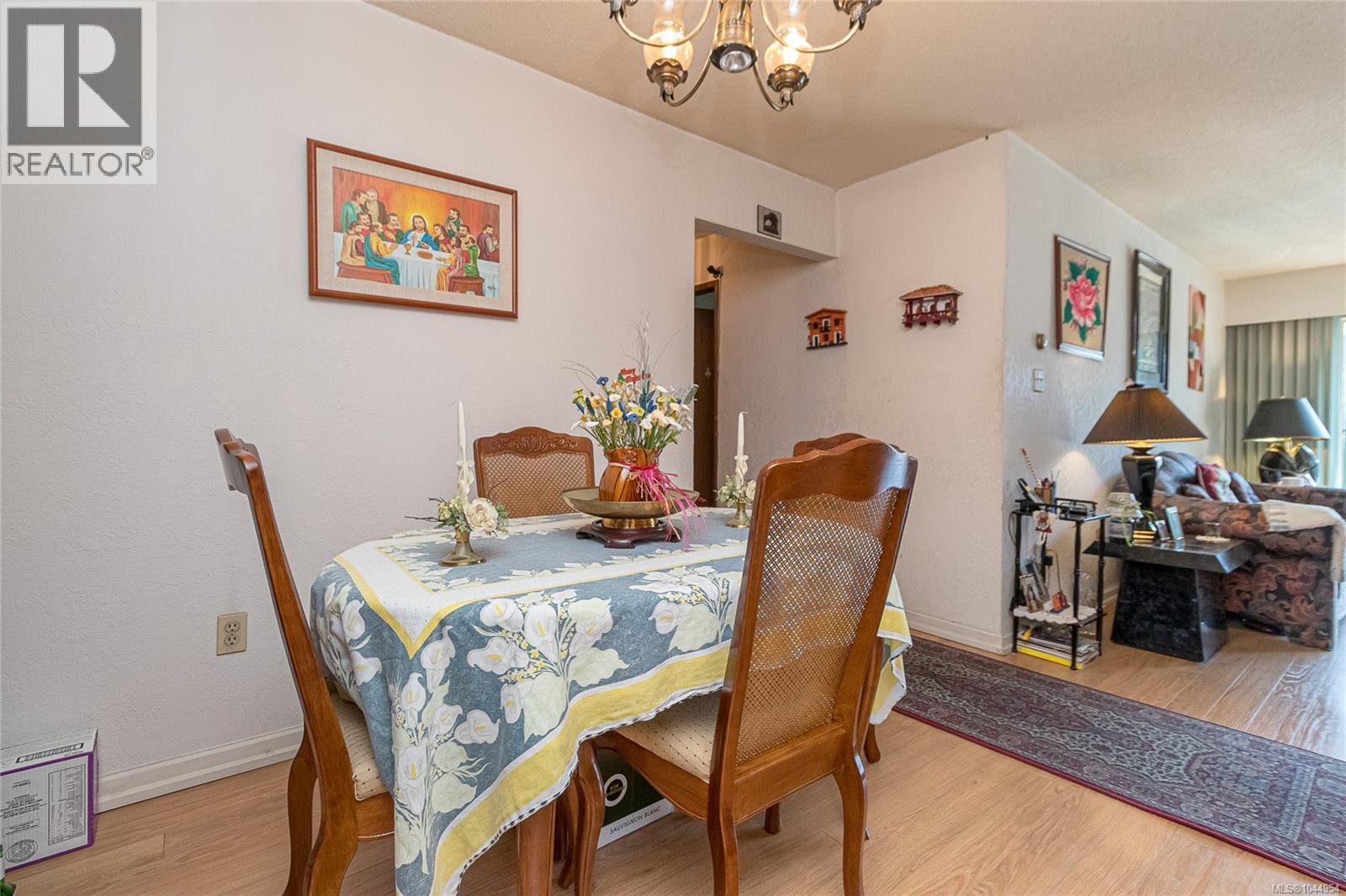 #312 1545 Pandora Ave - Image 9