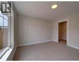 1051 Celia Crescent, Gibsons, BC V0N1V7 Photo 26