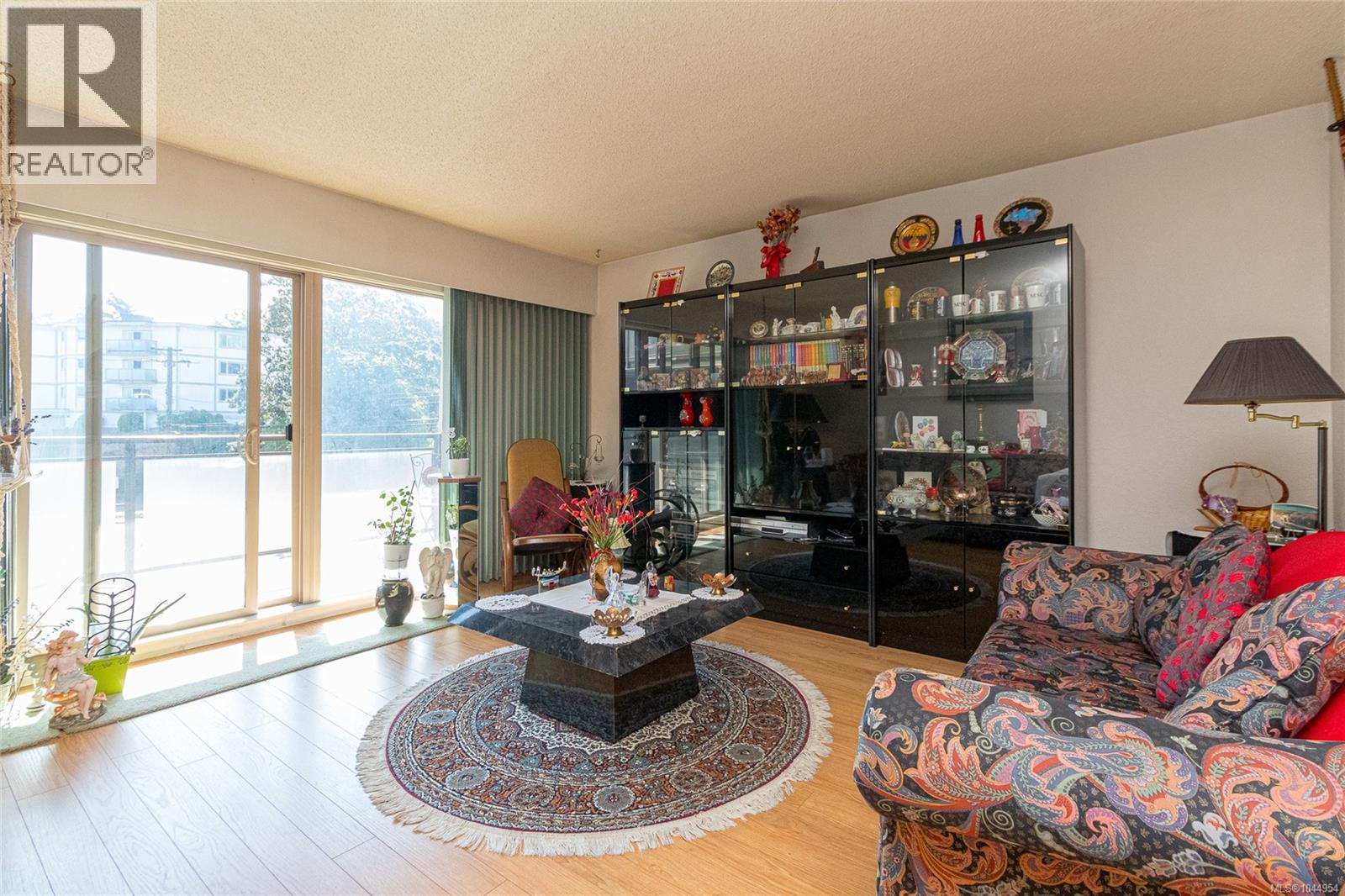 #312 1545 Pandora Ave - Image 5