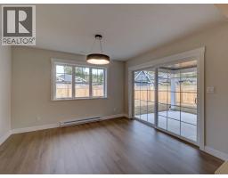 1051 Celia Crescent, Gibsons, BC V0N1V7 Photo 12