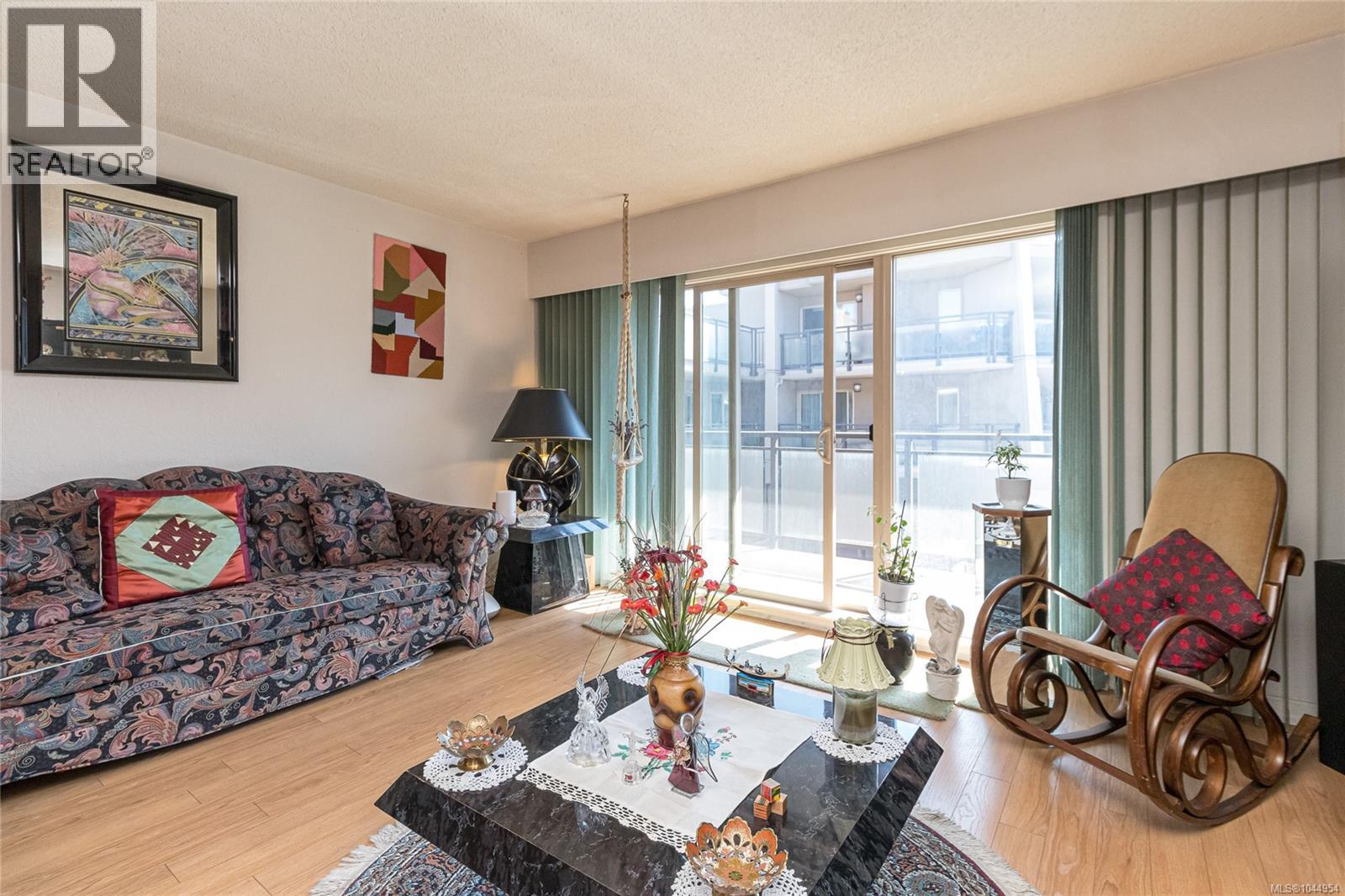 #312 1545 Pandora Ave - Image 6