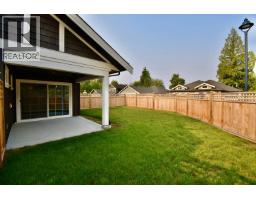 1051 Celia Crescent, Gibsons, BC V0N1V7 Photo 15