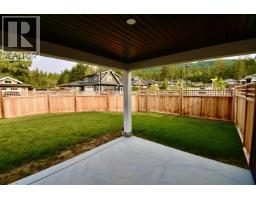 1051 Celia Crescent, Gibsons, BC V0N1V7 Photo 14