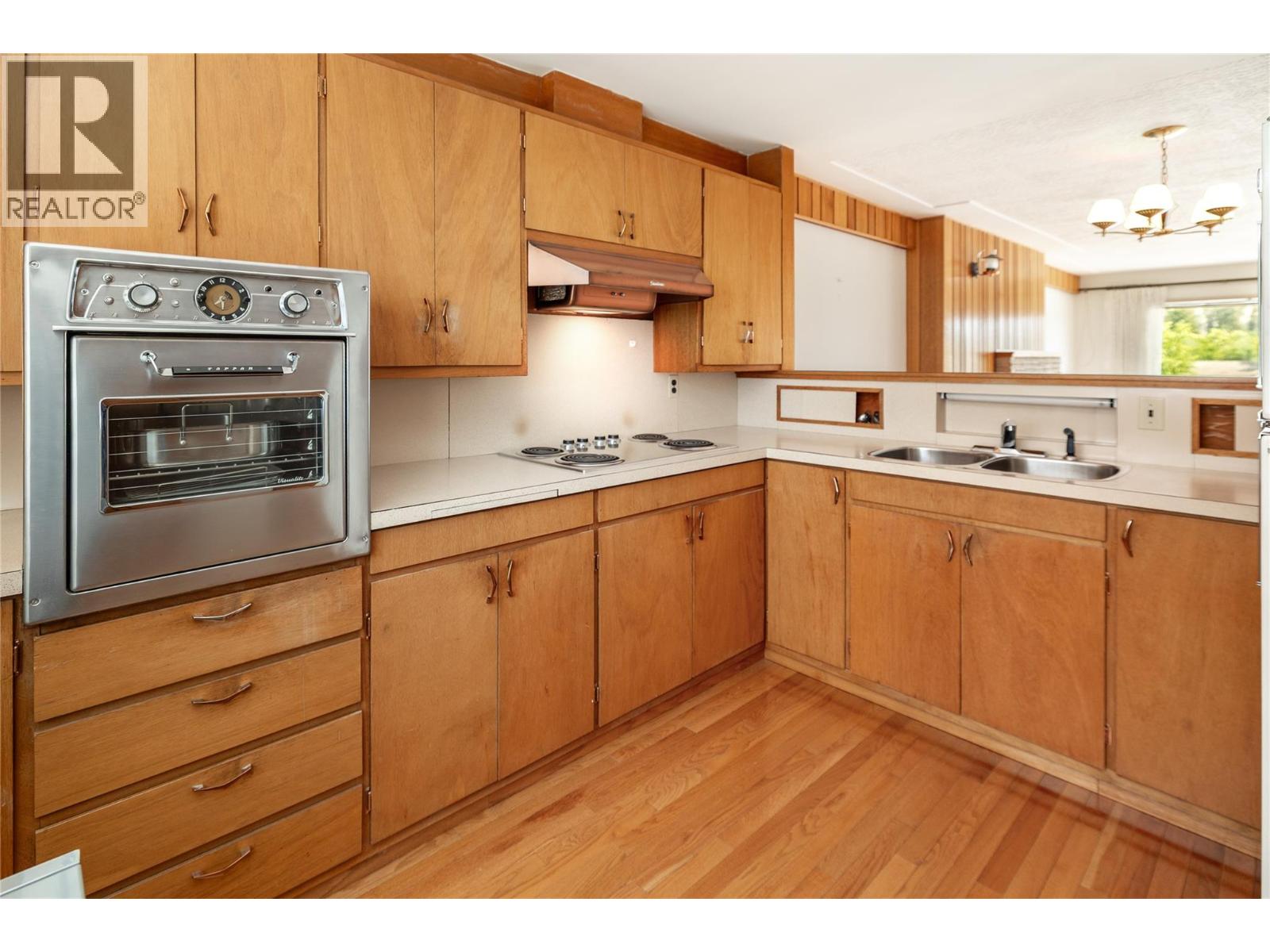 1188&1190 HARTWICK Street - 32