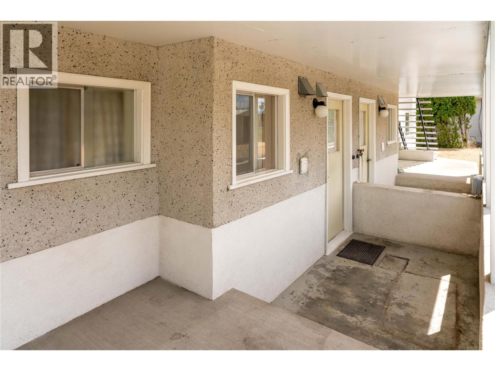1188&1190 HARTWICK Street - 26