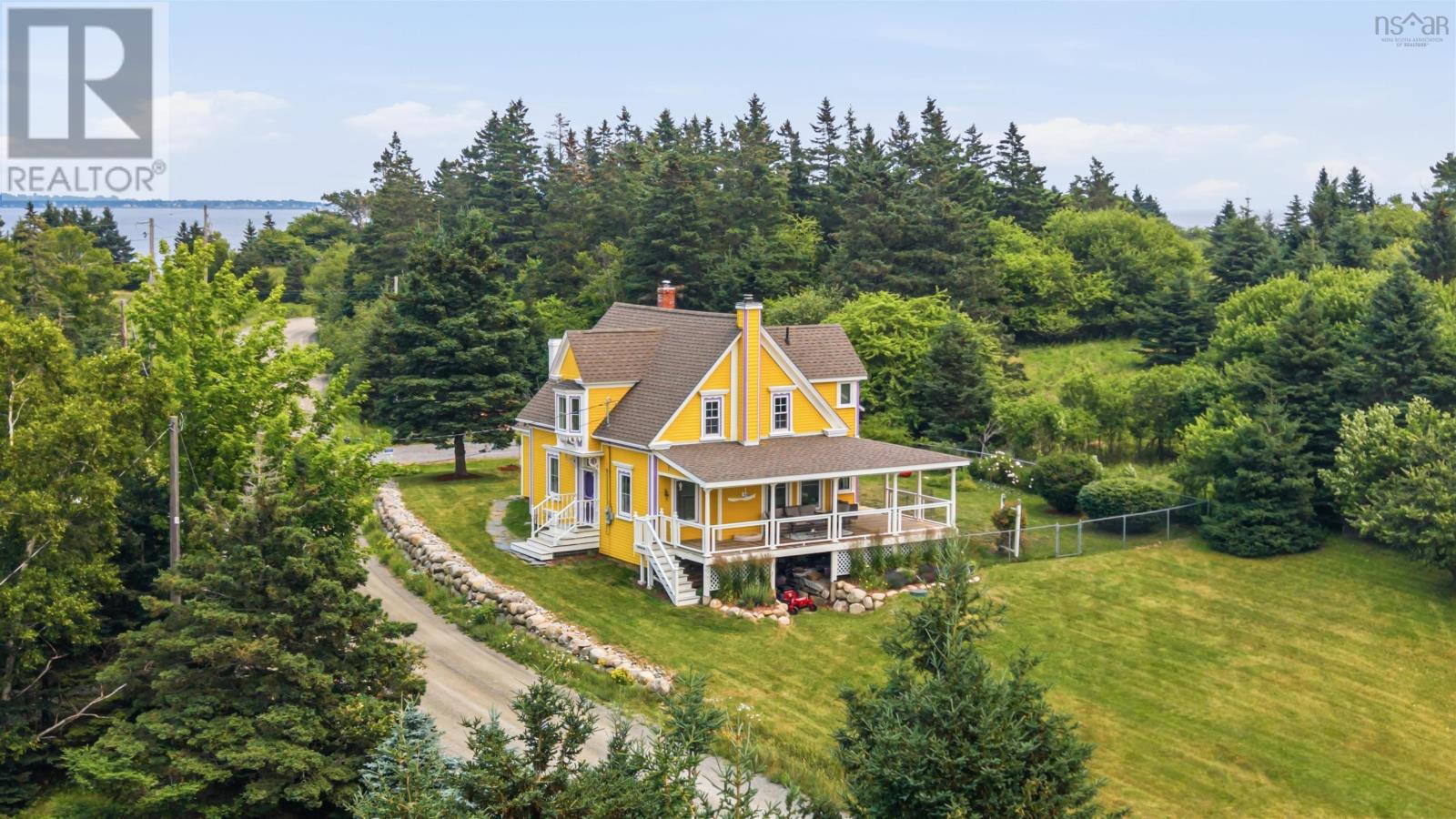 1127 Feltzen South Road