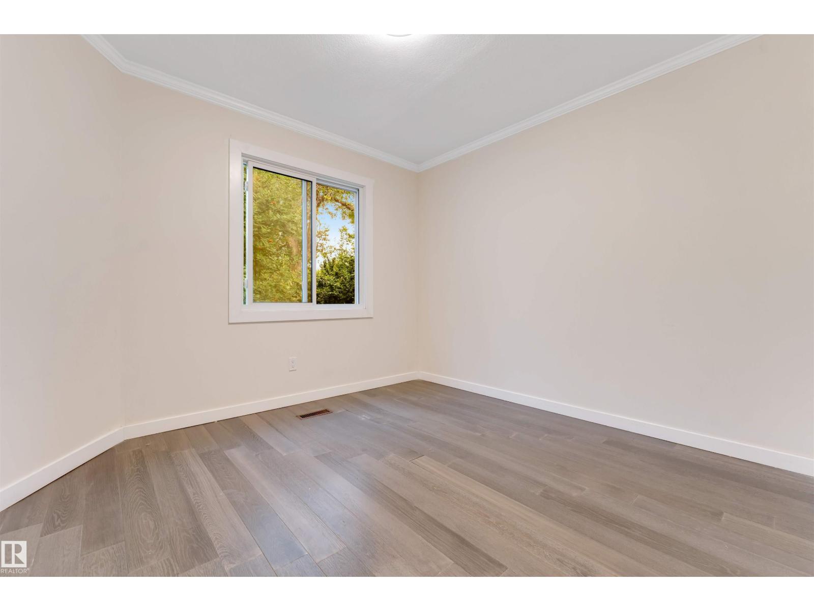 12105 87 ST NW - 16