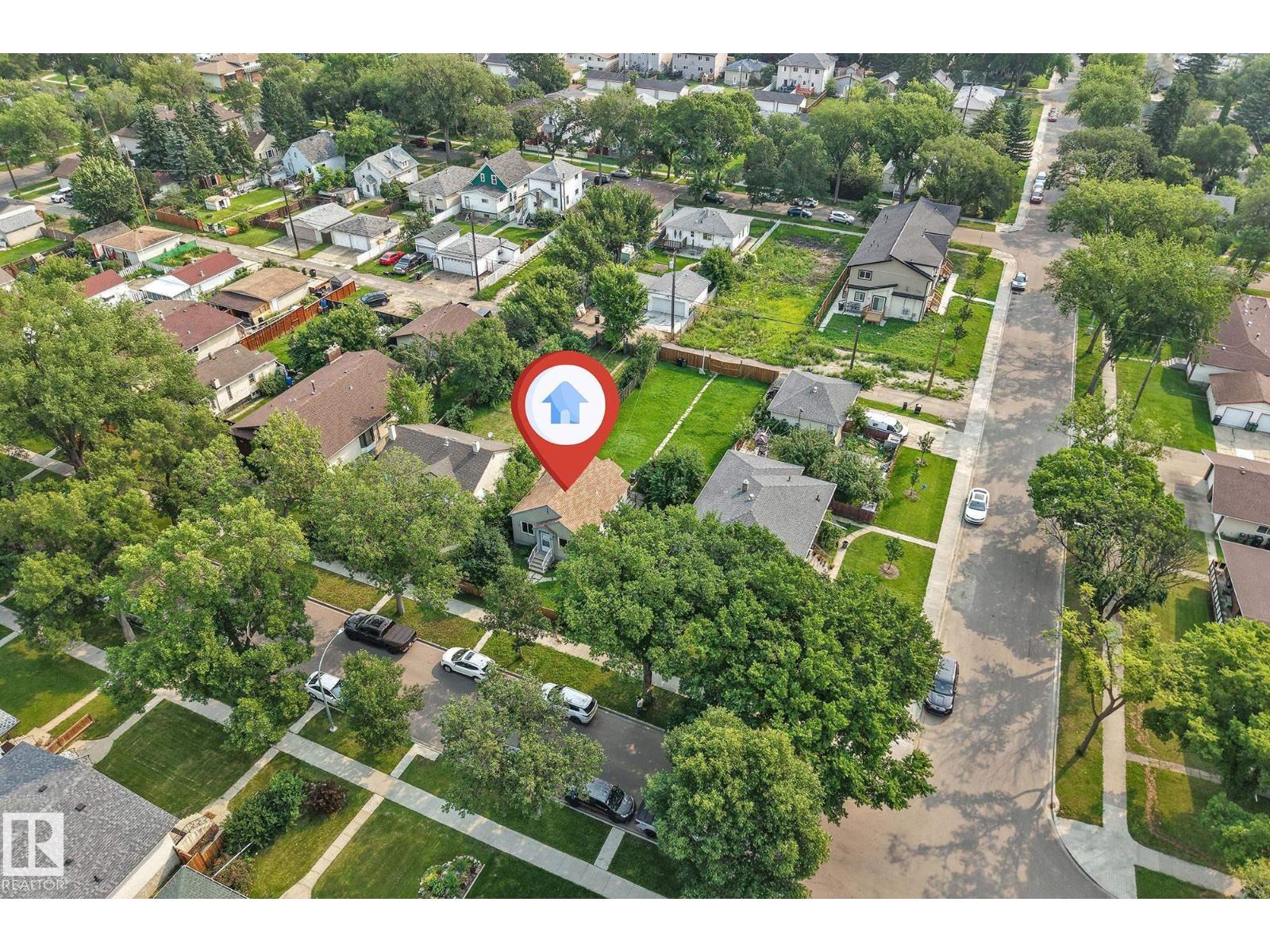 12105 87 ST NW - 23