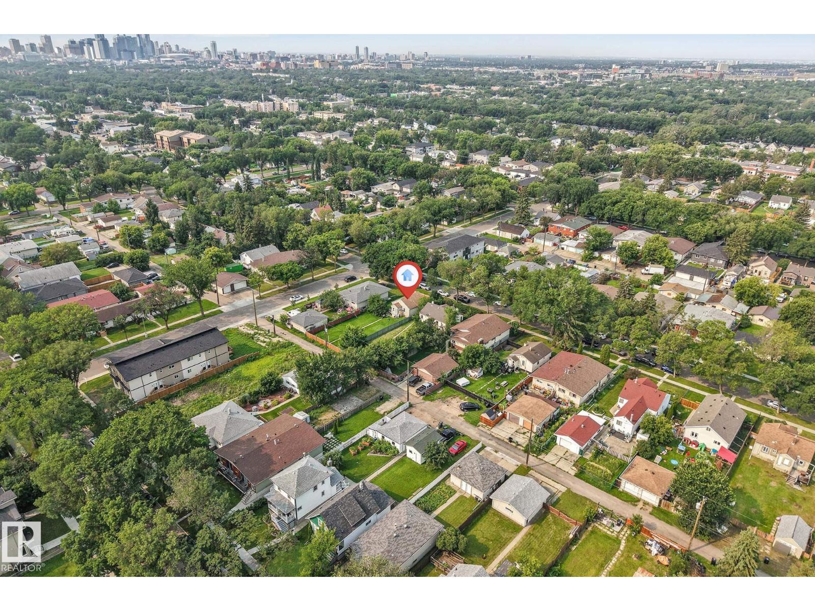 12105 87 ST NW - 25
