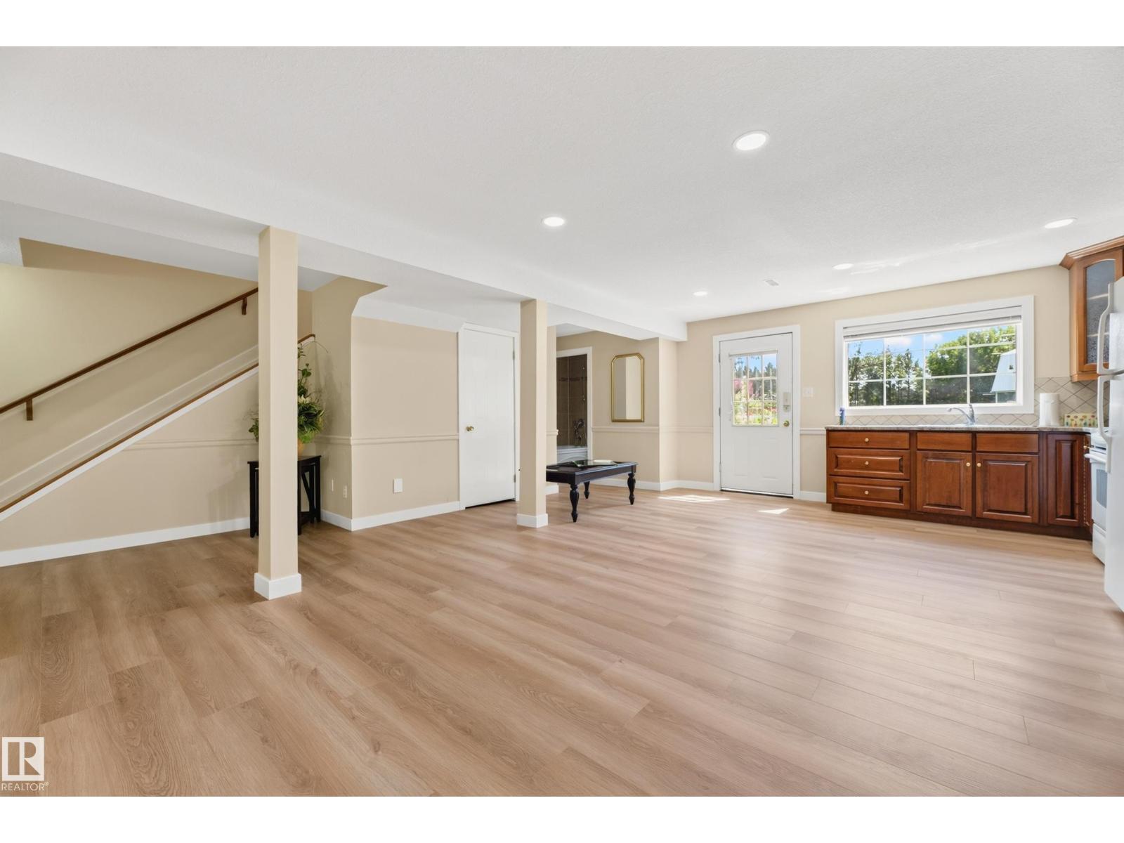 #86 52514 RGE ROAD 223 - 48