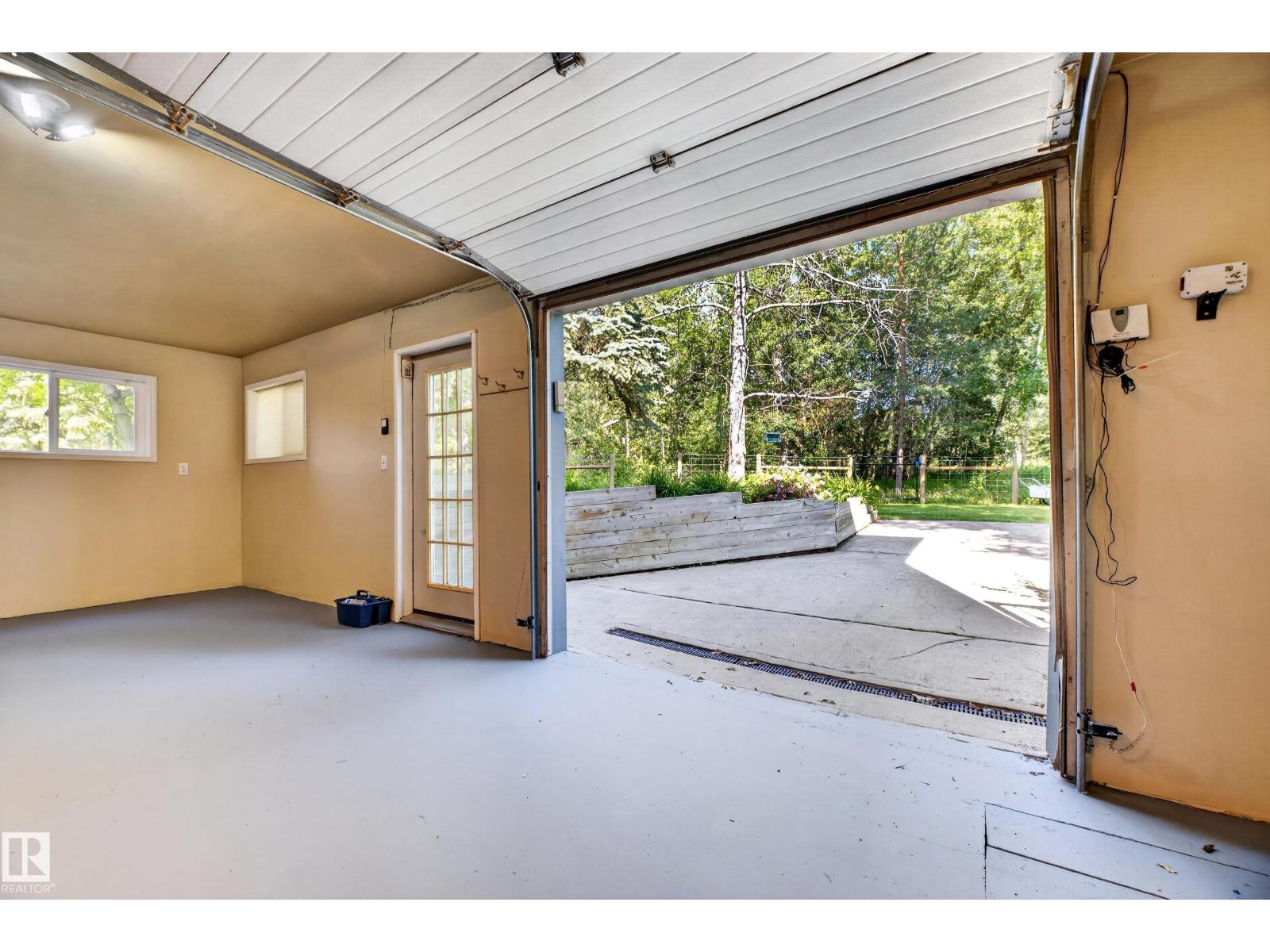 #86 52514 RGE ROAD 223 - 66