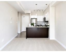 425 13789 107a Avenue, Surrey, BC V3T0B8 Photo 6