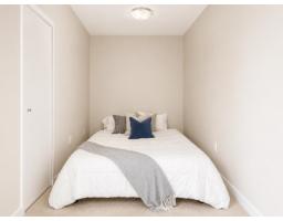 425 13789 107a Avenue, Surrey, BC V3T0B8 Photo 9