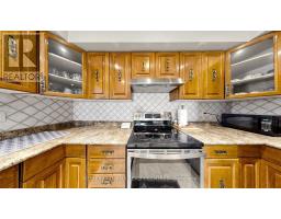 30 Clubhouse Court, Toronto, ON M3L2K5 Photo 12