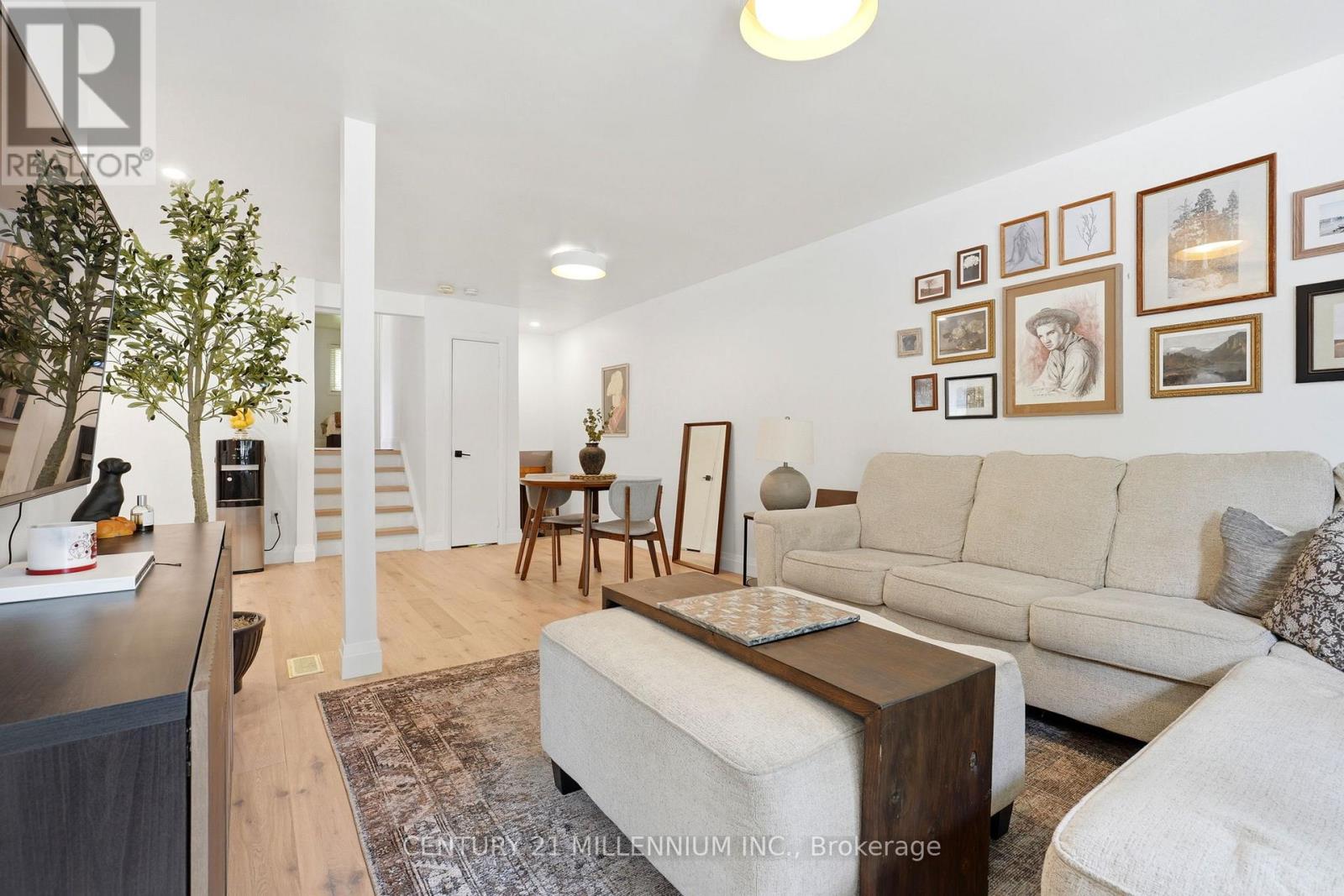 52 CARLTON DRIVE - 5
