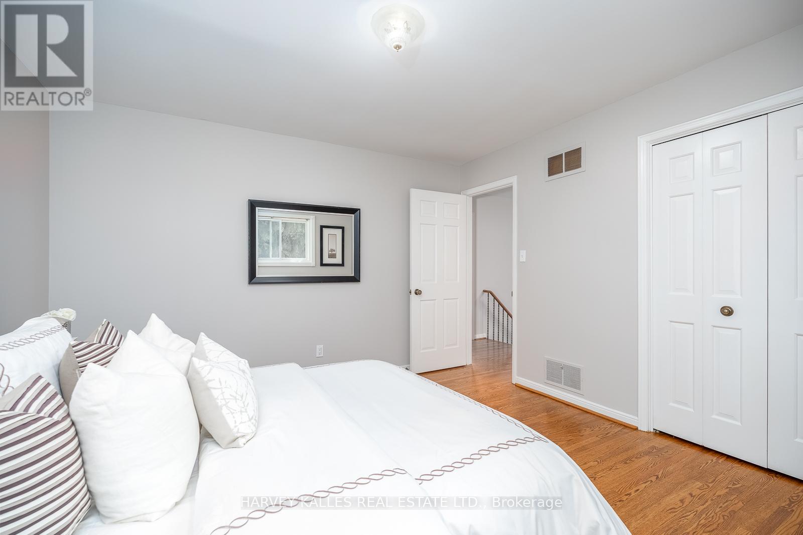 1033 FAIR BIRCH DRIVE - Image 28