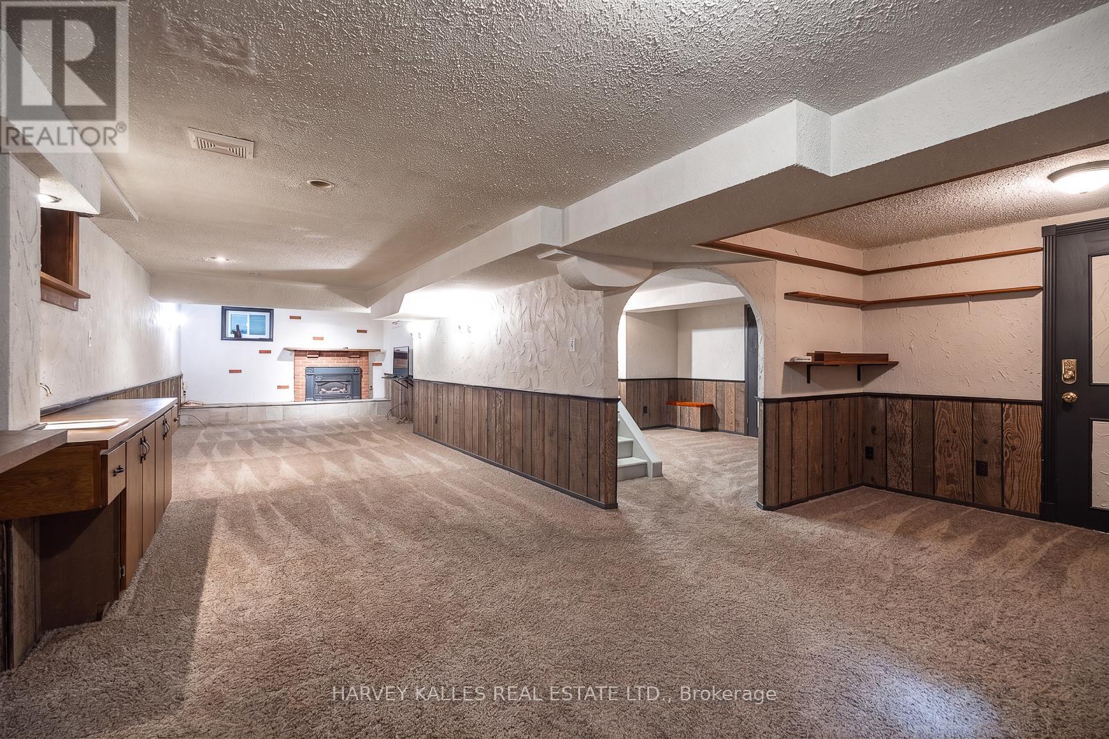 1033 FAIR BIRCH DRIVE - Image 34