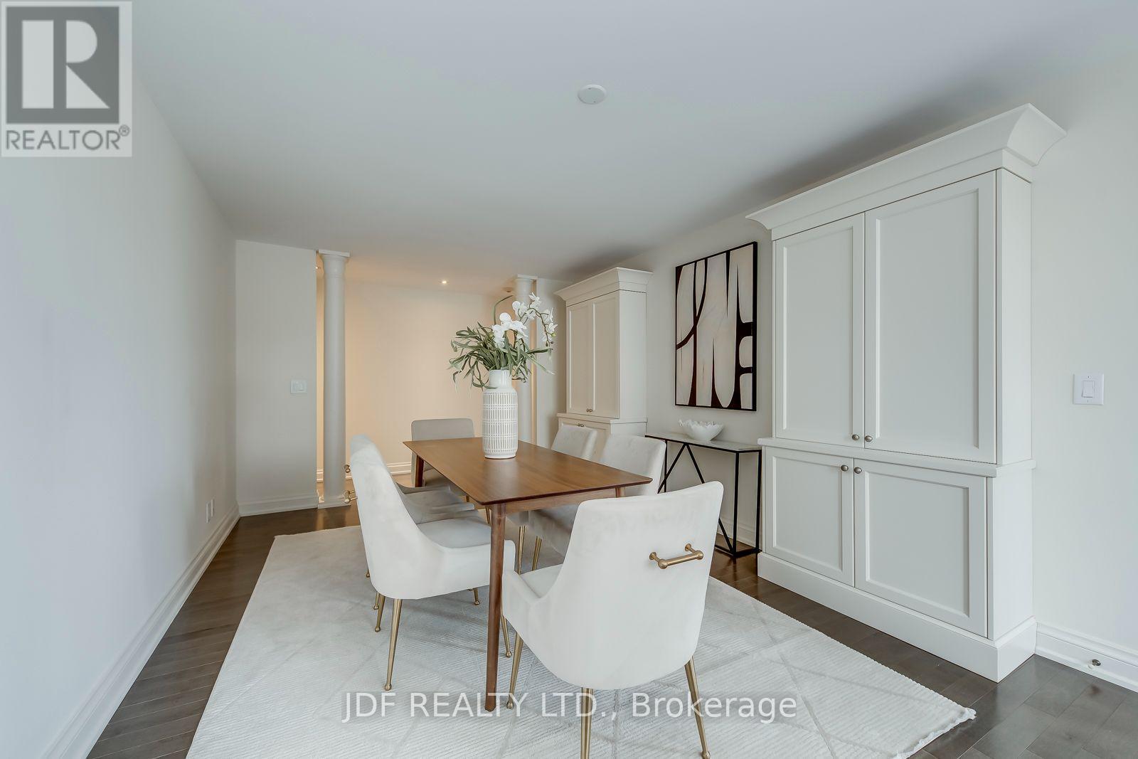 #402 111 FORSYTHE STREET - 15
