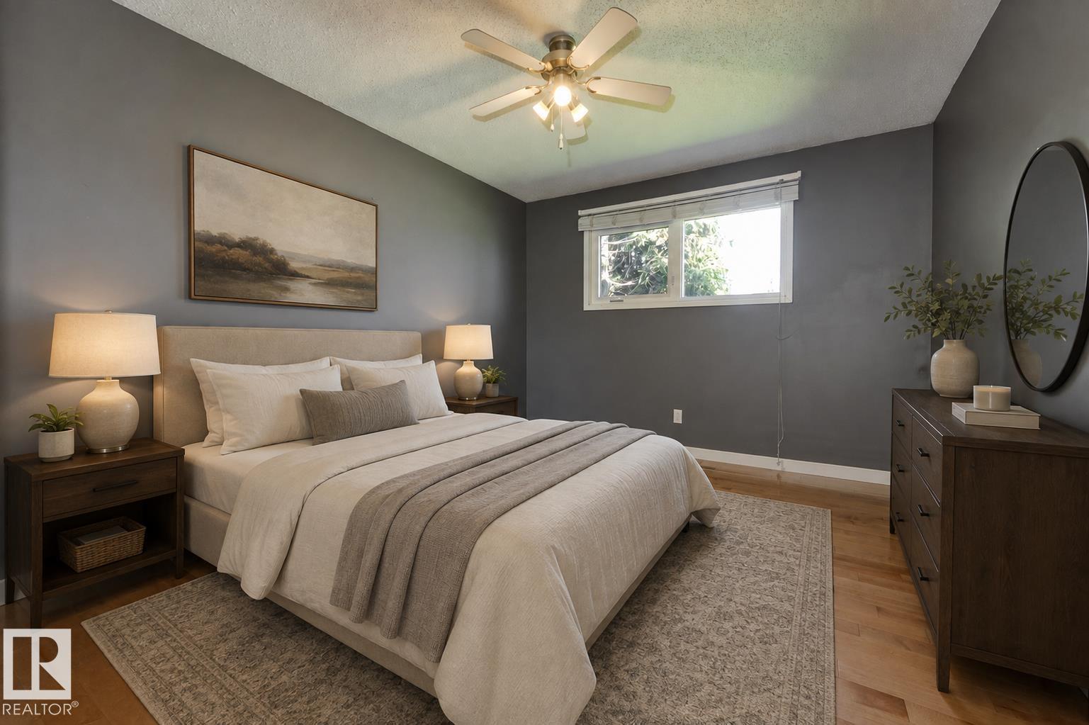 8003 136 AV NW - 14