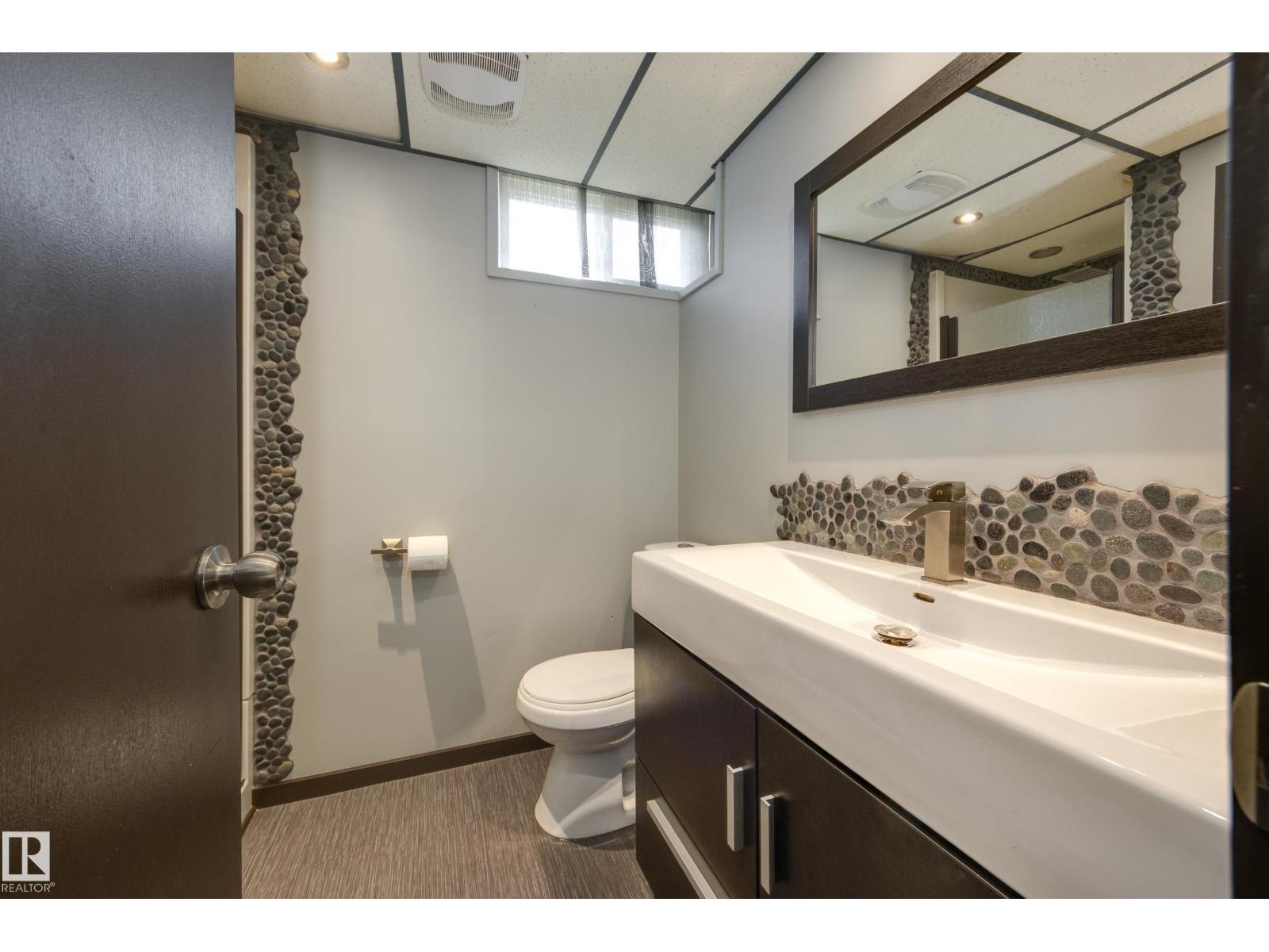 8003 136 AV NW - Image 27