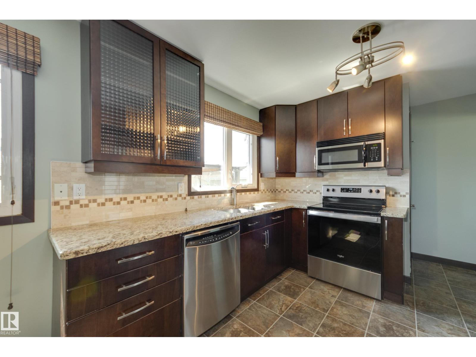 8003 136 AV NW - Image 9