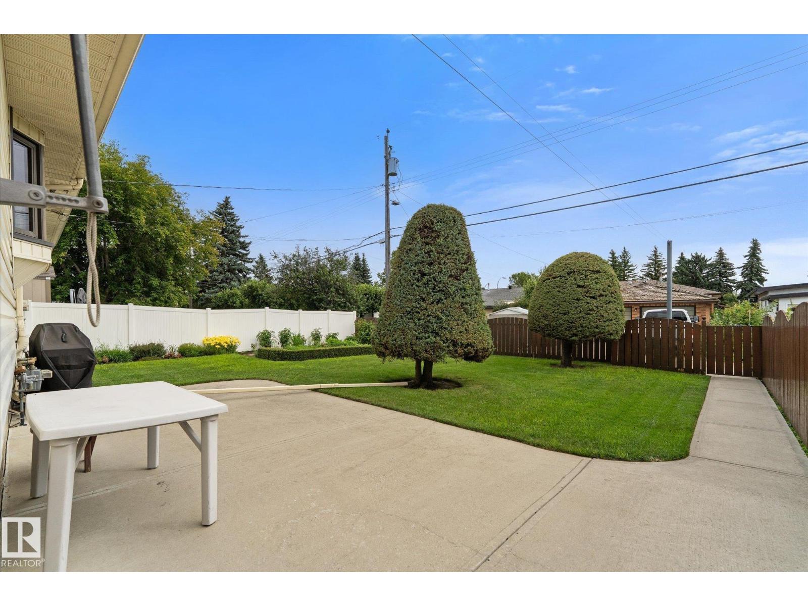 8727 73 ST NW - Image 39