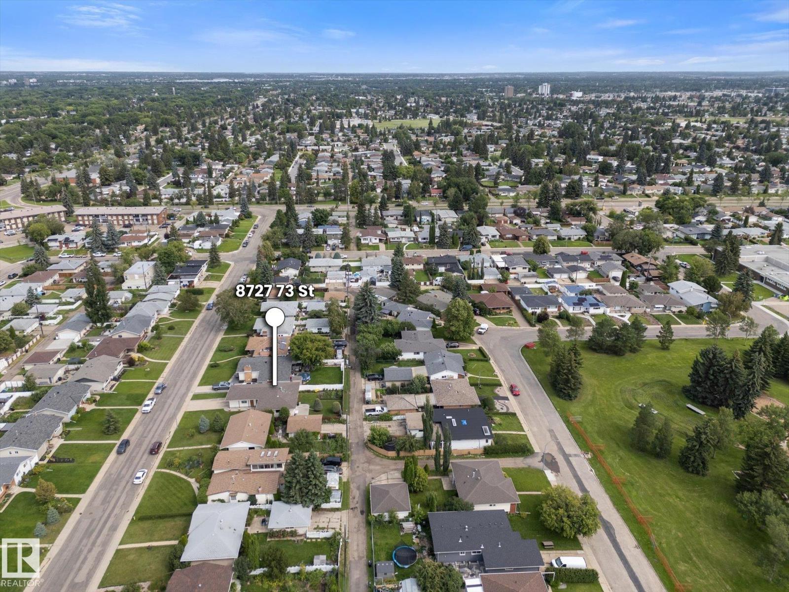 8727 73 ST NW - 45