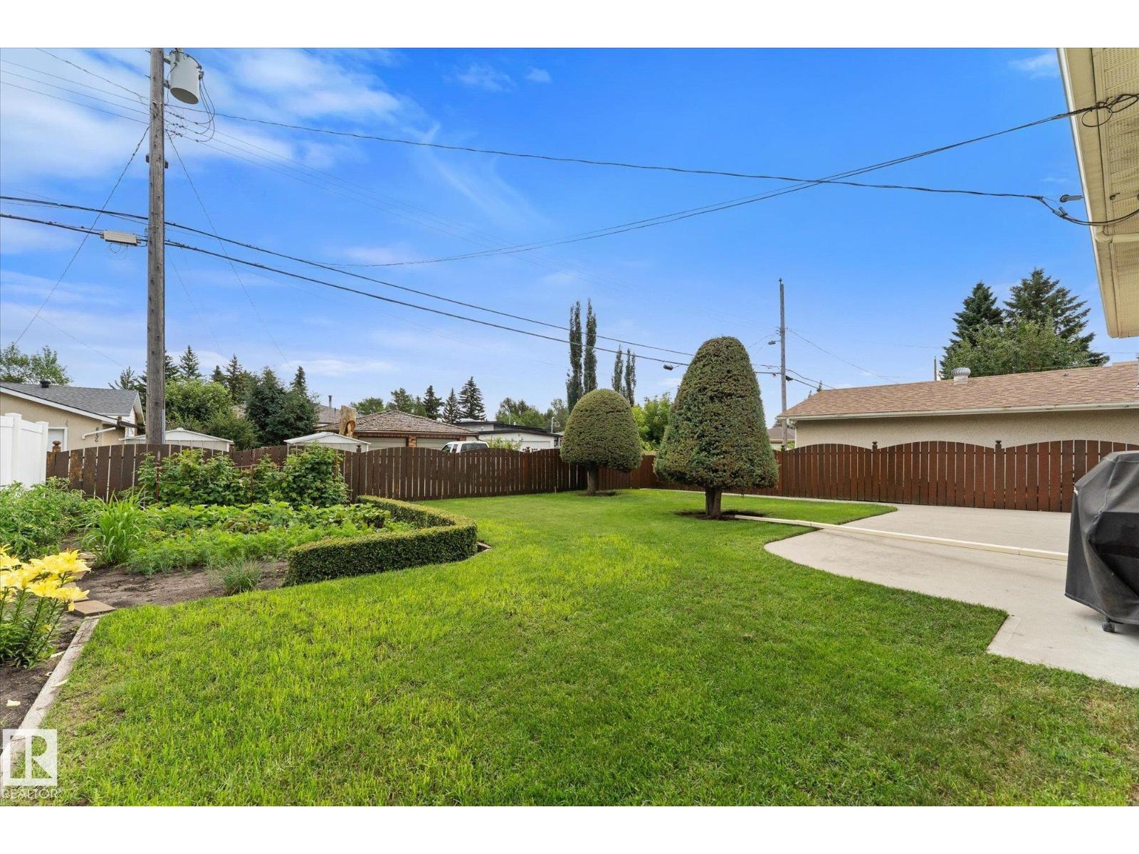 8727 73 ST NW - Image 40