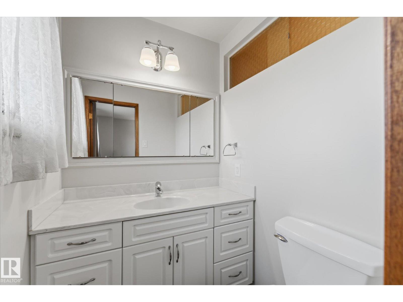 8727 73 ST NW - Image 20