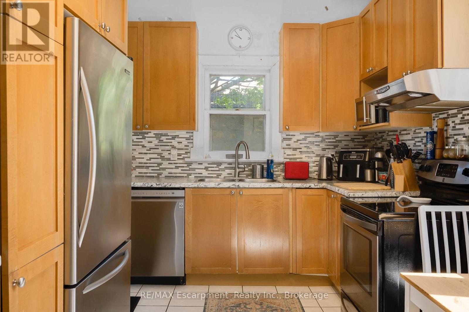 458 WOOLWICH STREET - Image 14