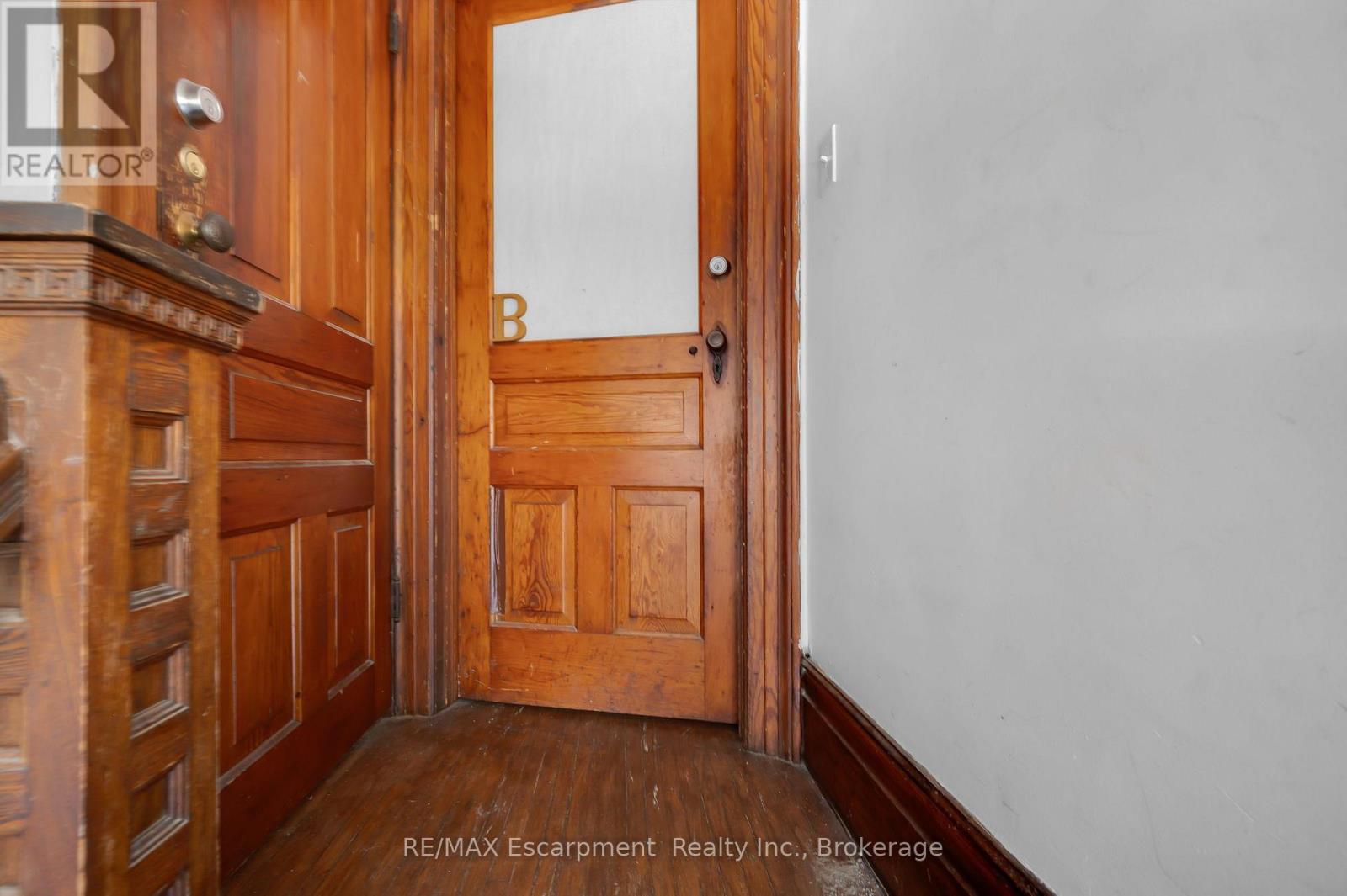 458 WOOLWICH STREET - Image 20