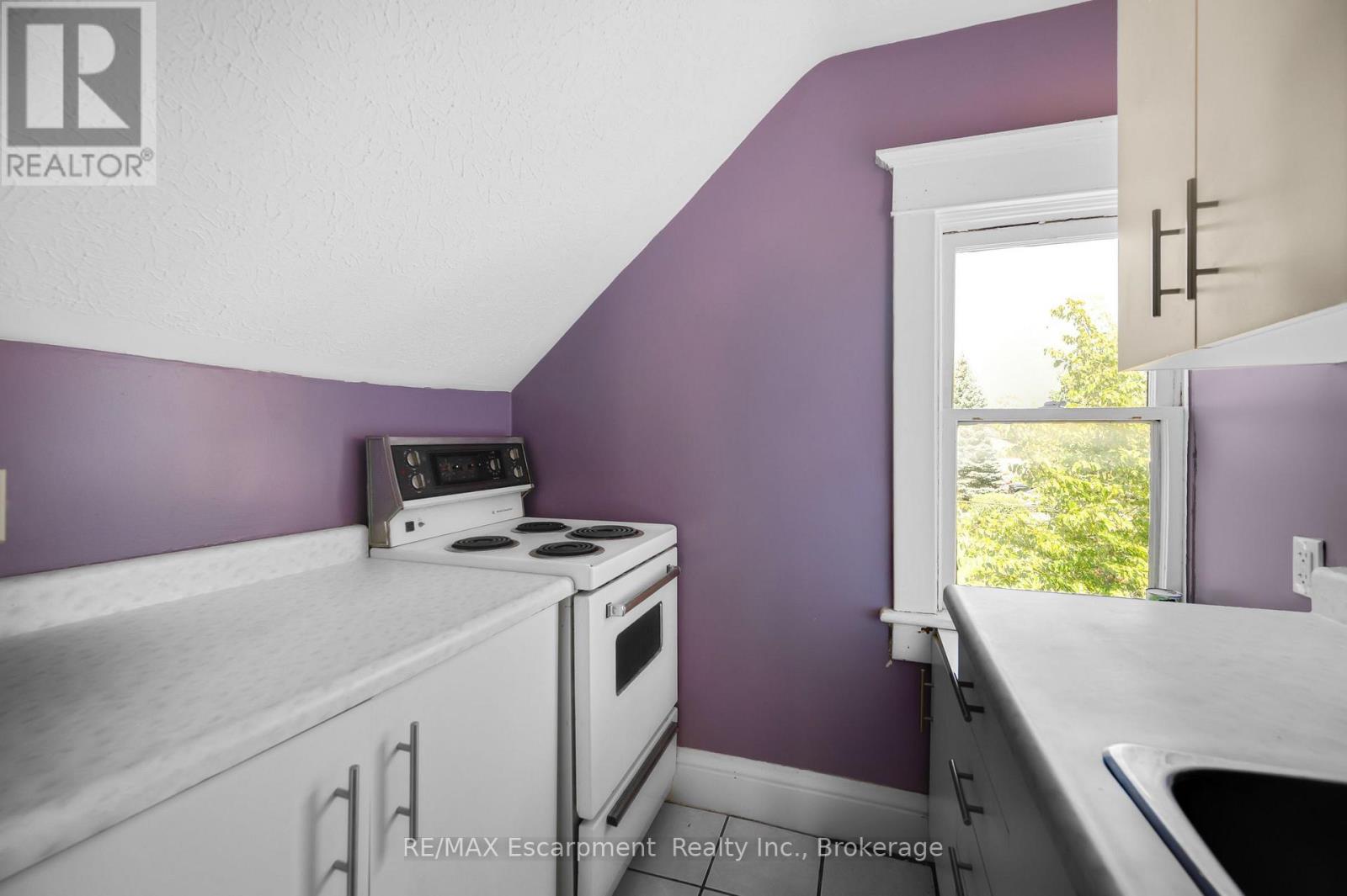 458 WOOLWICH STREET - Image 31