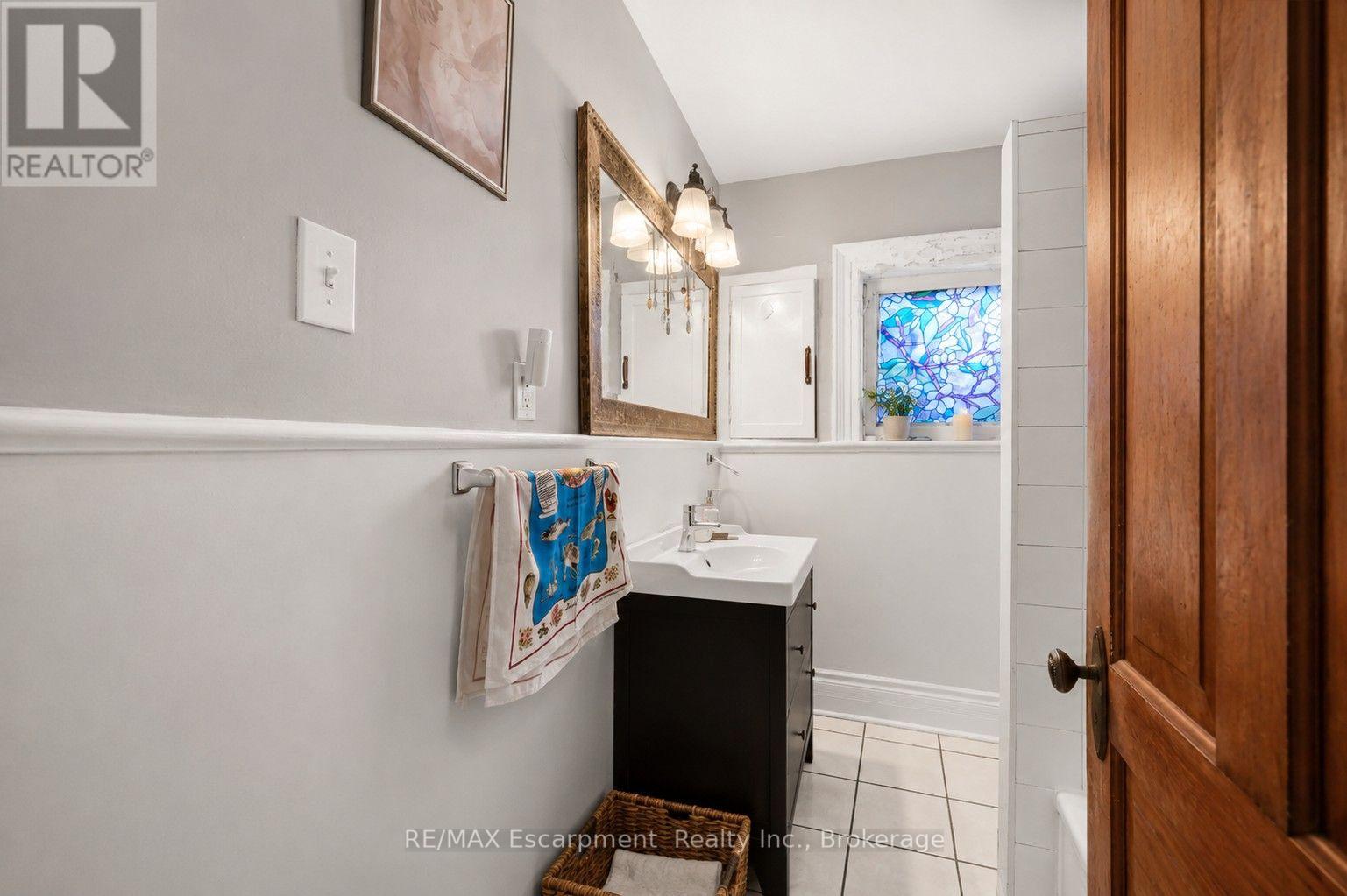 458 WOOLWICH STREET - Image 29