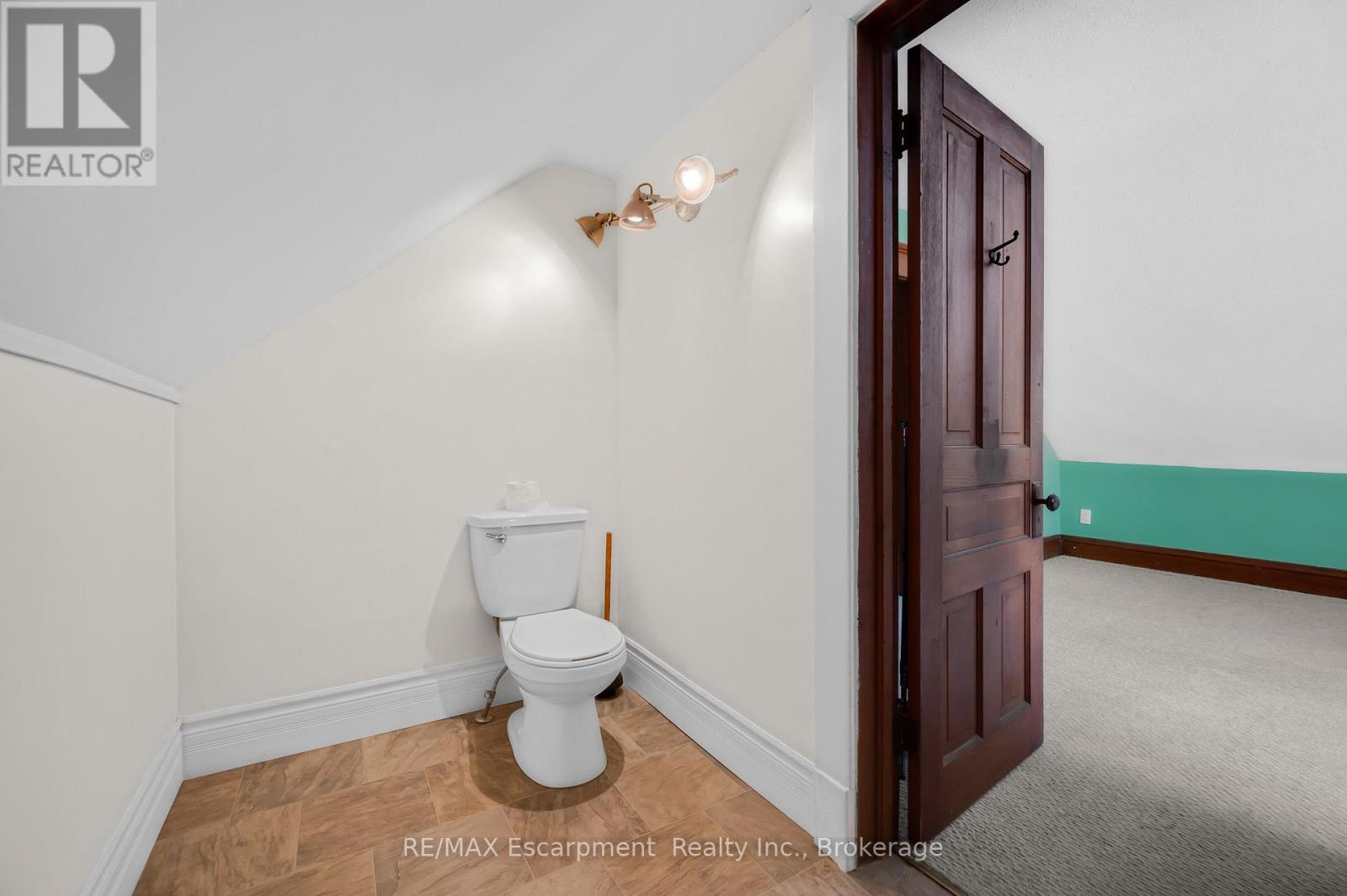 458 WOOLWICH STREET - Image 38