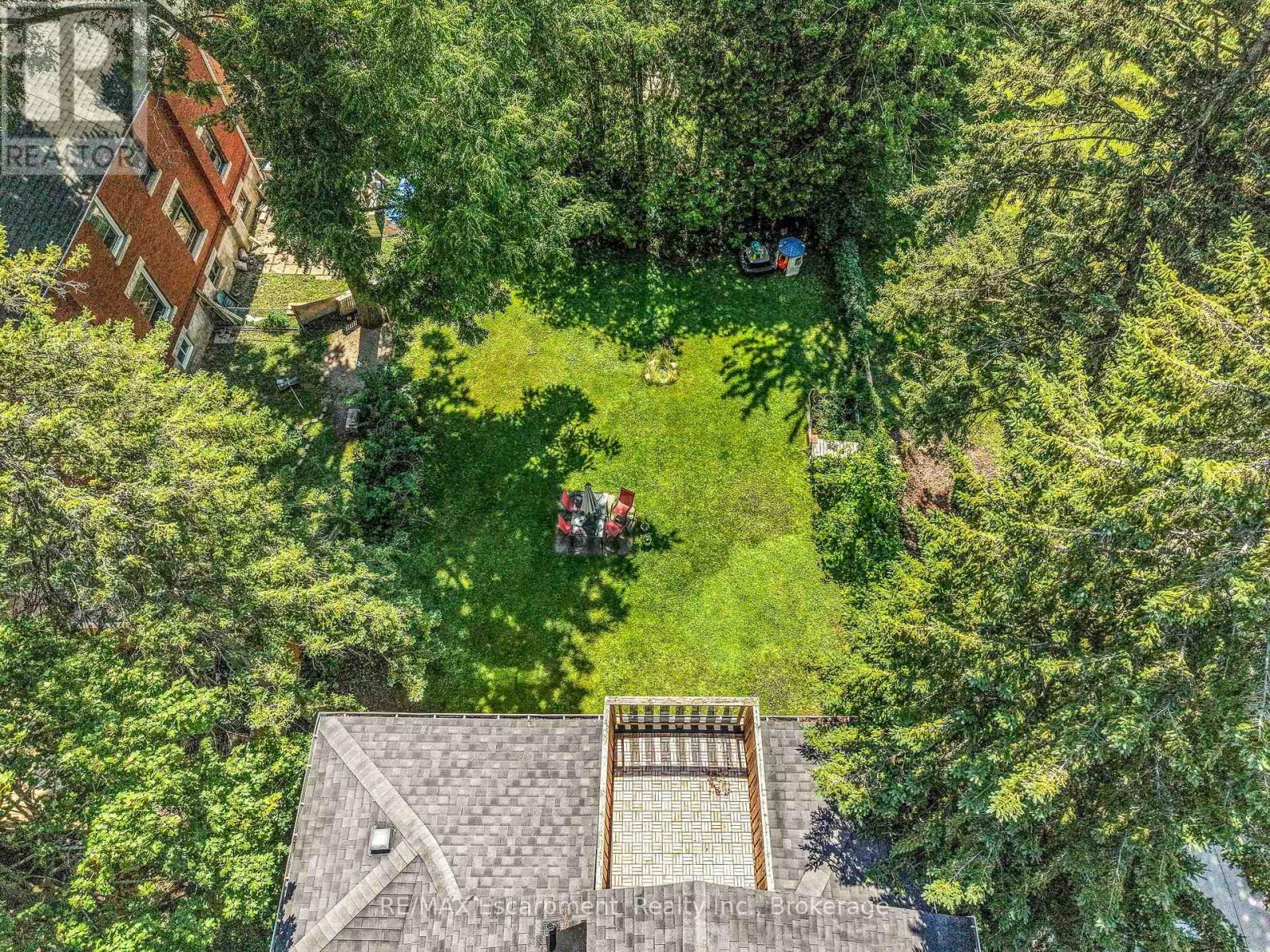 458 WOOLWICH STREET - Image 43