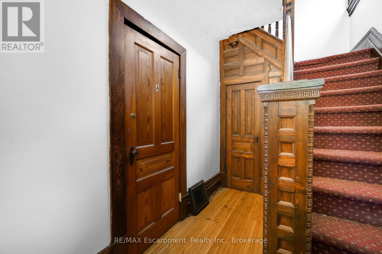 458 WOOLWICH STREET - Image 6