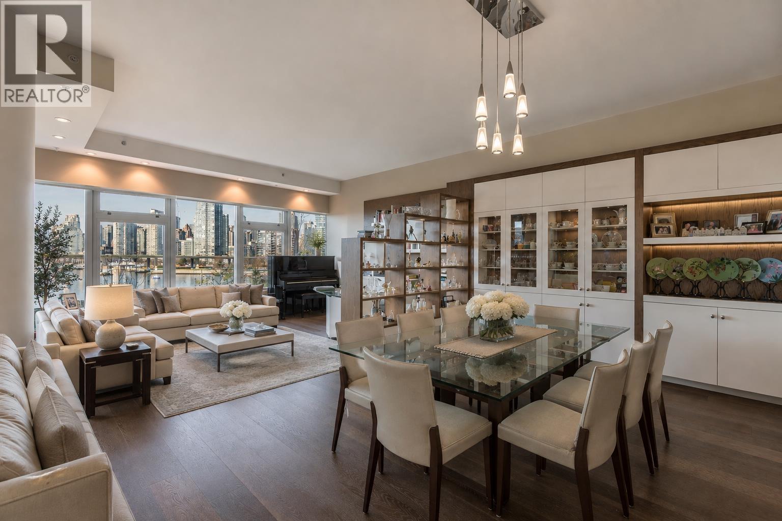 504 181 ATHLETES WAY, Vancouver — photo 3