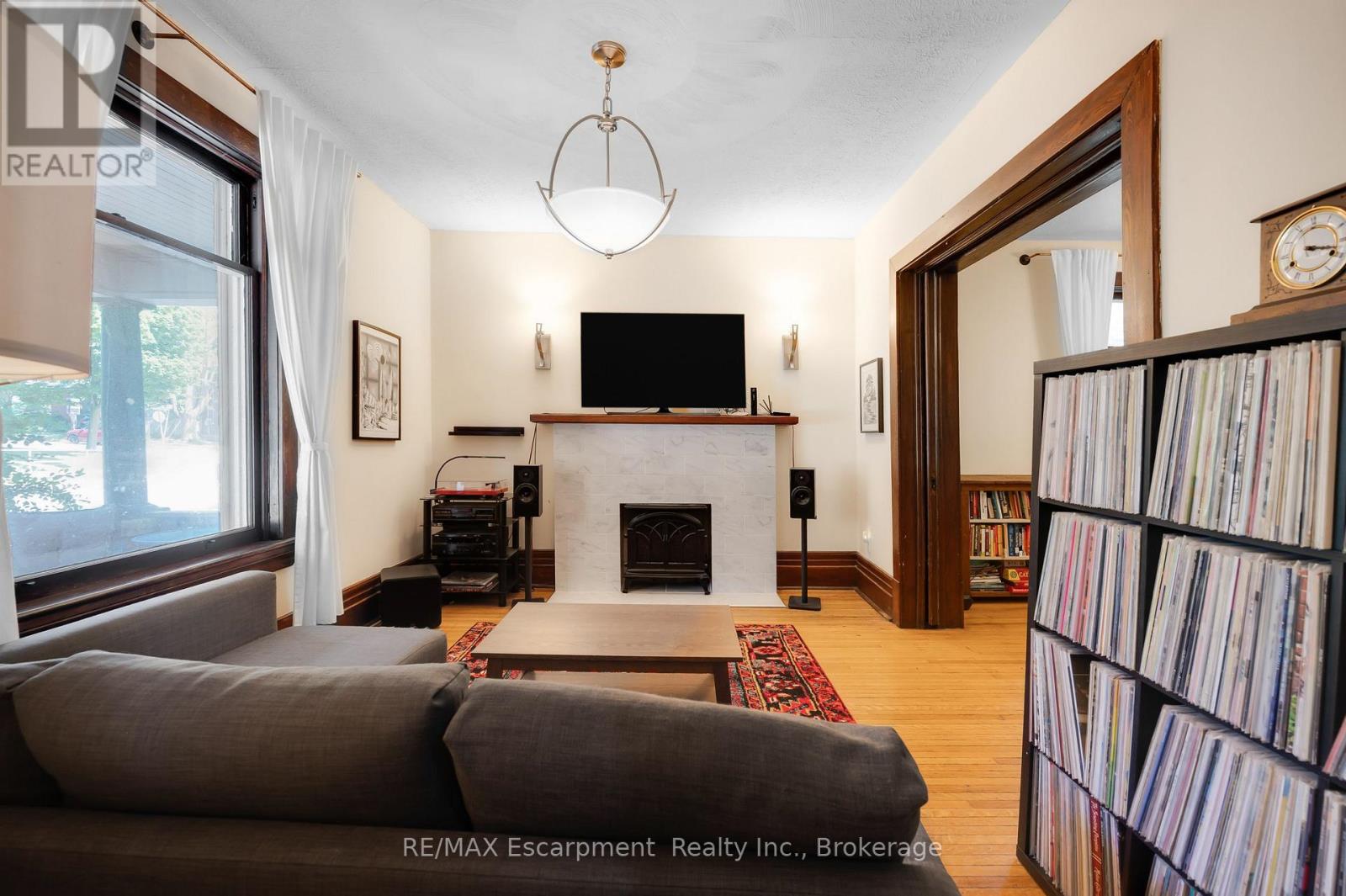 458 WOOLWICH STREET - Image 8