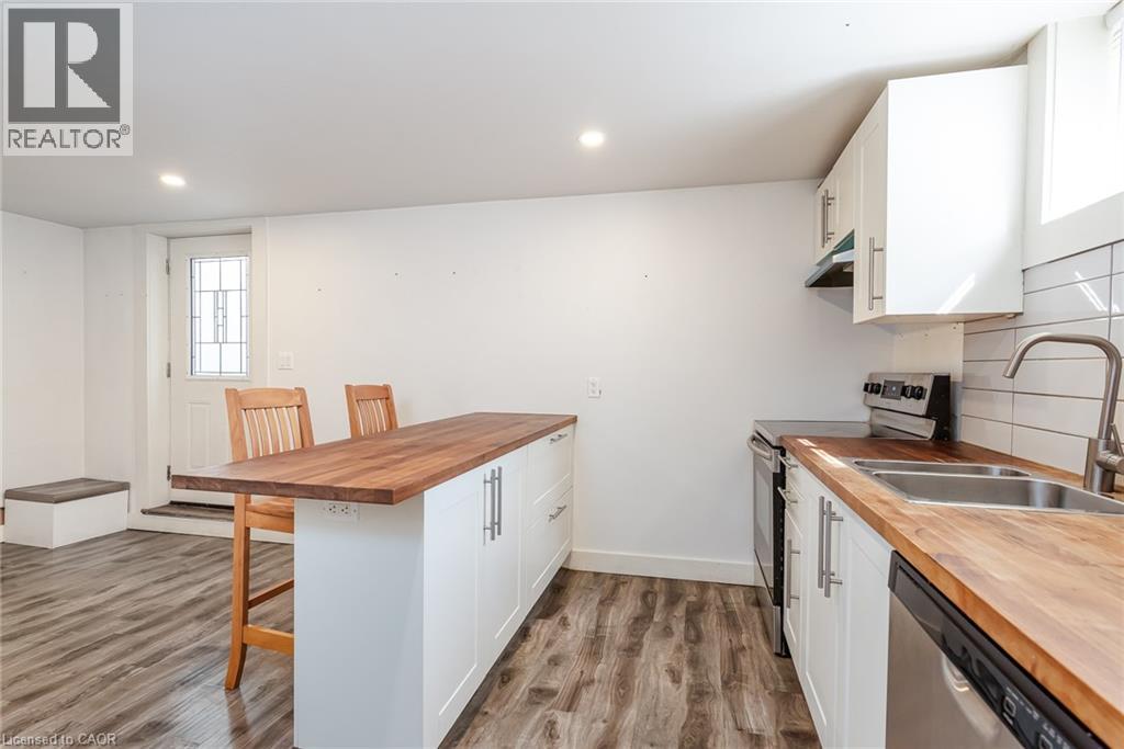 40 WOODLAND Avenue - 41
