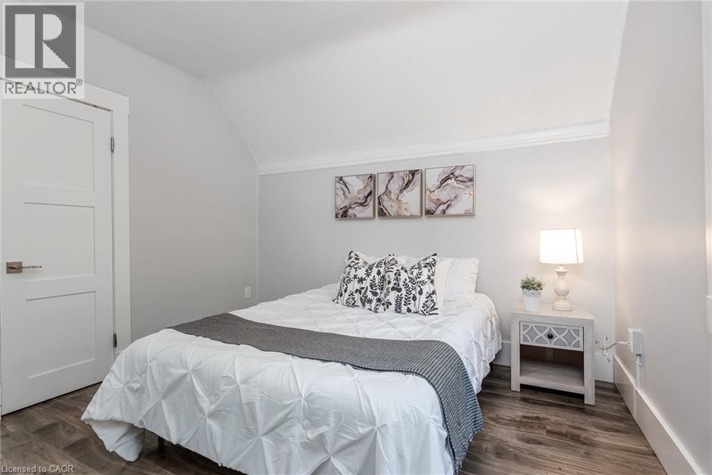 40 WOODLAND Avenue - 32