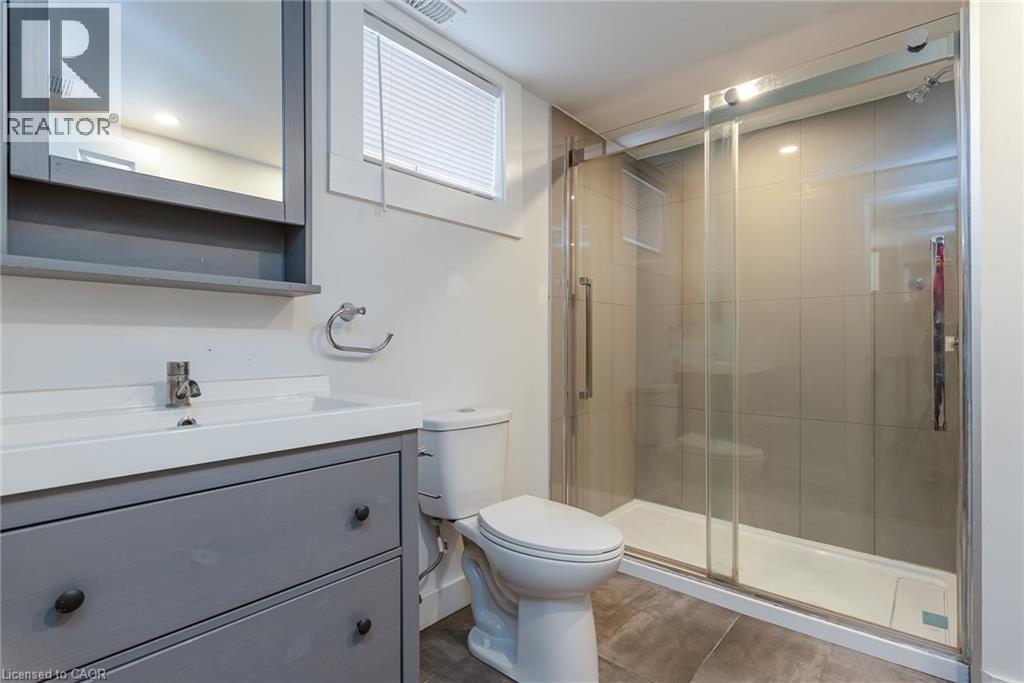 40 WOODLAND Avenue - 44