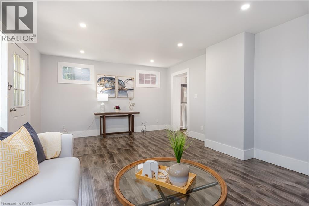 40 WOODLAND Avenue - 27
