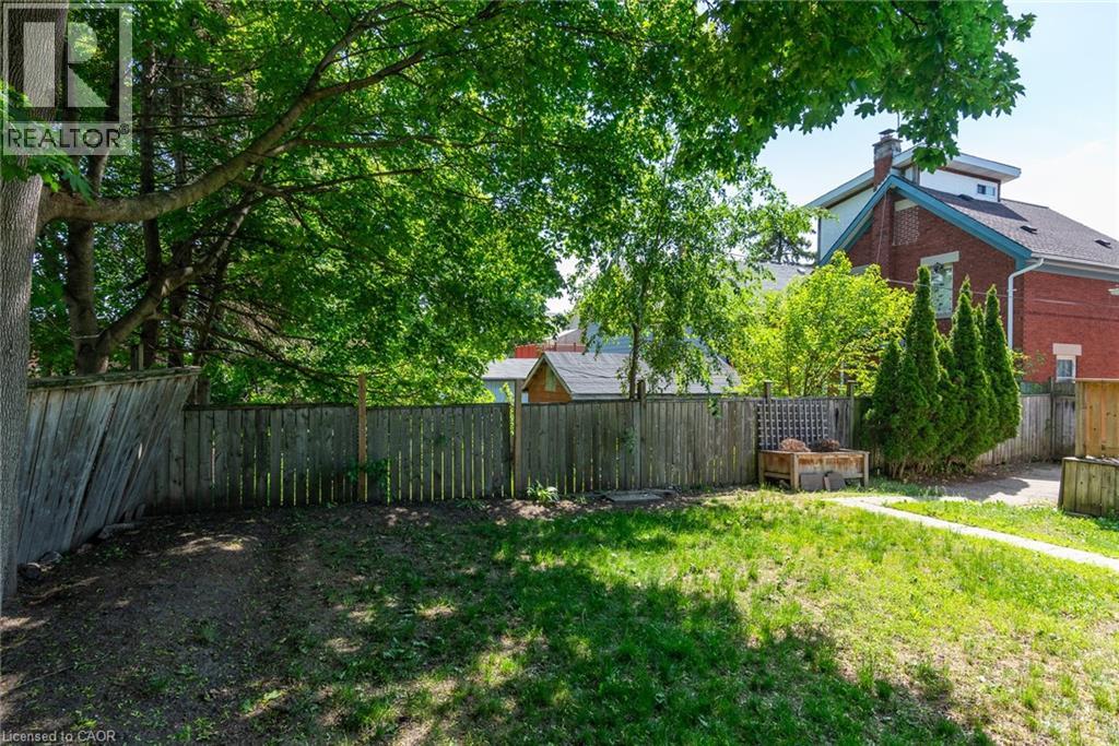 40 WOODLAND Avenue - 48
