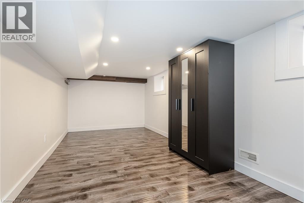 40 WOODLAND Avenue - 42