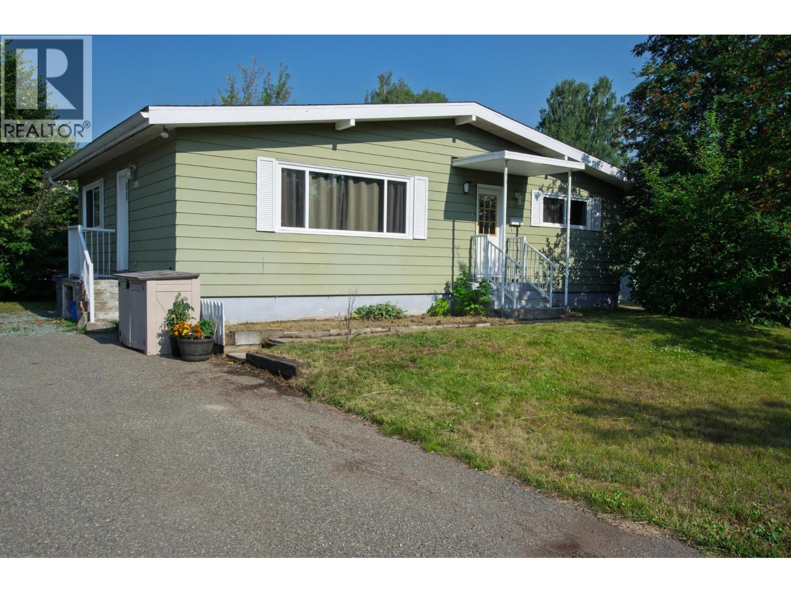 2775 HAMMOND AVENUE - 30